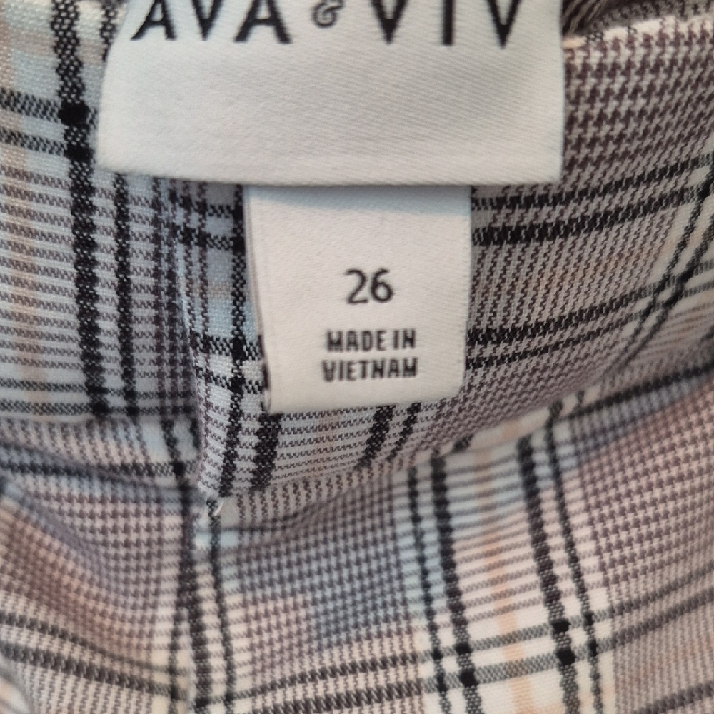 Ava & Viv Gray Plaid Ankle Pants - Picture 8 of 8